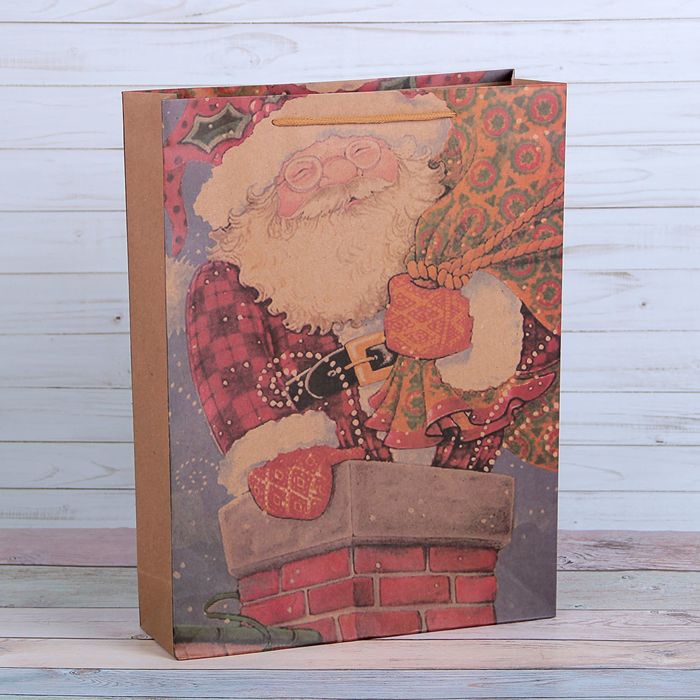 Пакет крафт "Санта с подарками", 31,5 х 9,5 х 41,5 см