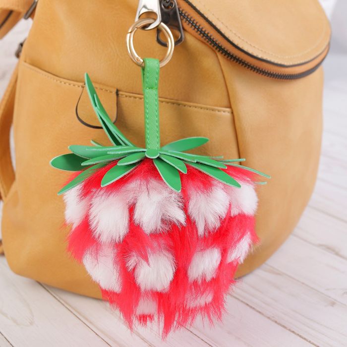 Пушистик на кольце "Клубничка" 10 см