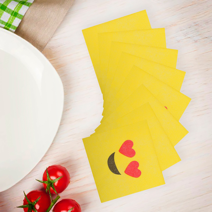 Салфетки бумажные "Влюбленный смайлик" (набор 20 шт) 33*33 см