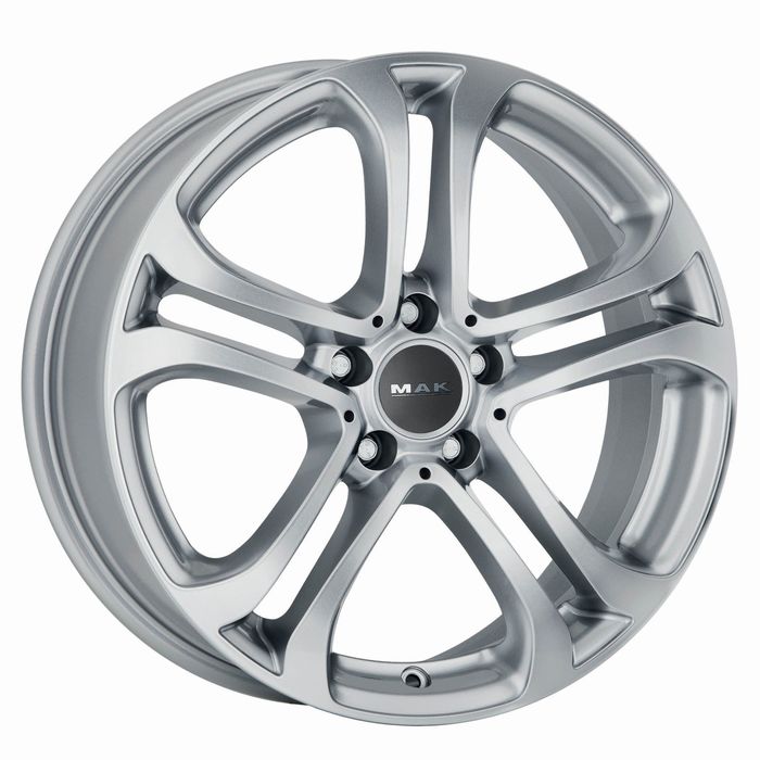 Диск MAK Stuttgart 8,0x18 5x112 ET45 d66,6 Silver (F8080GASI45WS4X)