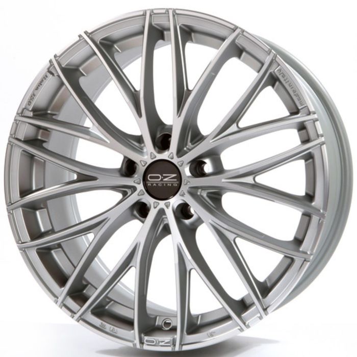Диск OZ Italia 150 8,0x17 5x108 ET45 d75 Matt Race Silver Diamond Cut (W01890201R4) dL