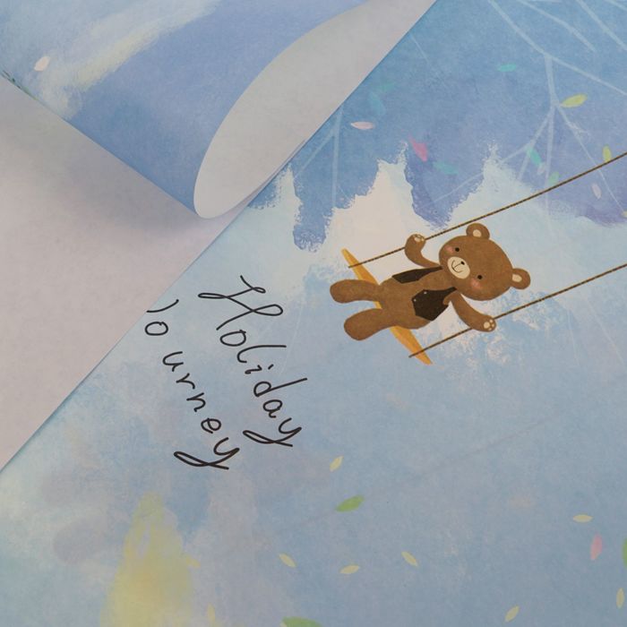 Бумага упаковочная глянцевая "Медвежонок на качелях", 50 х 70 см