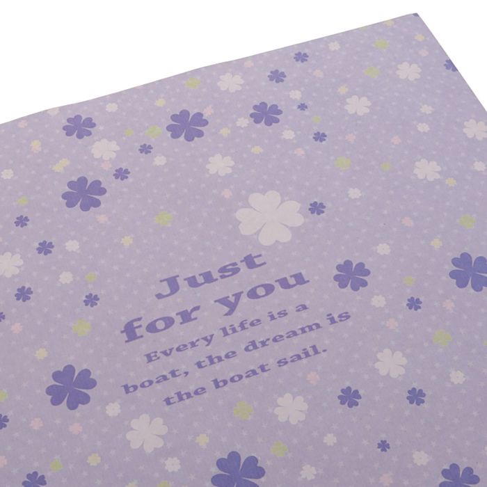 Бумага упаковочная глянцевая "Цветы на фиолетовом", 50 х 70 см