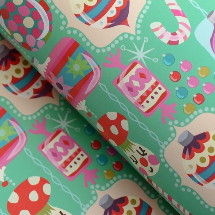 Бумага упаковочная глянцевая "Новогодние игрушки", 50 х 70 см