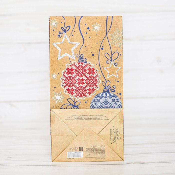 Пакет подарочный без ручек «Новогоднее настроение», 10 × 19,5 × 7 см