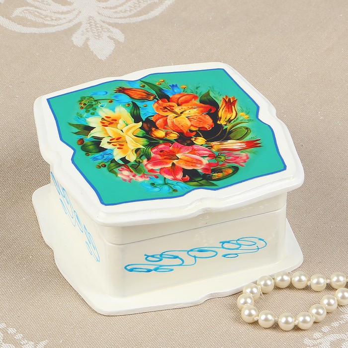 Шкатулка «Лилии», 11×11 см, белая, лаковая миниатюра