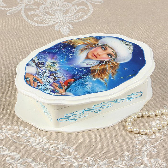 Шкатулка «Девушка со снигирём», белая, 20×15 см, лаковая миниатюра