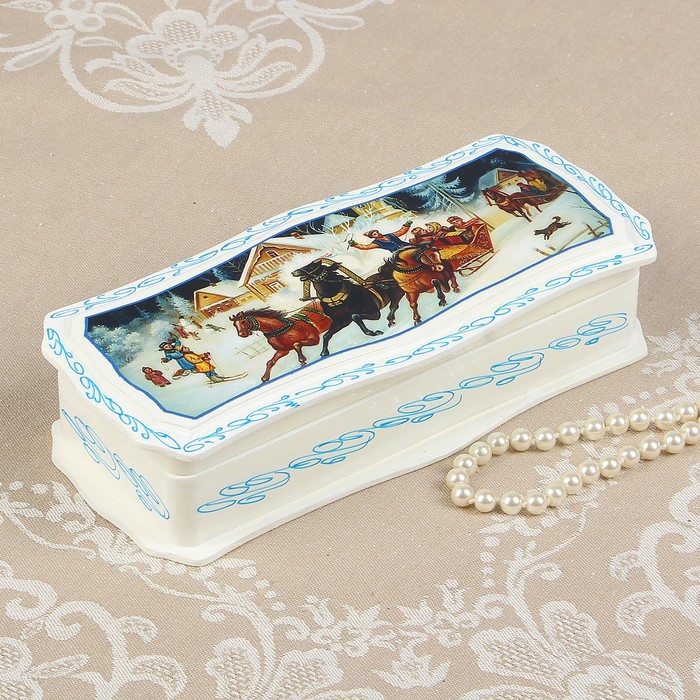 Шкатулка «Быстрая тройка», белая, 22,5×10 см, лаковая миниатюра