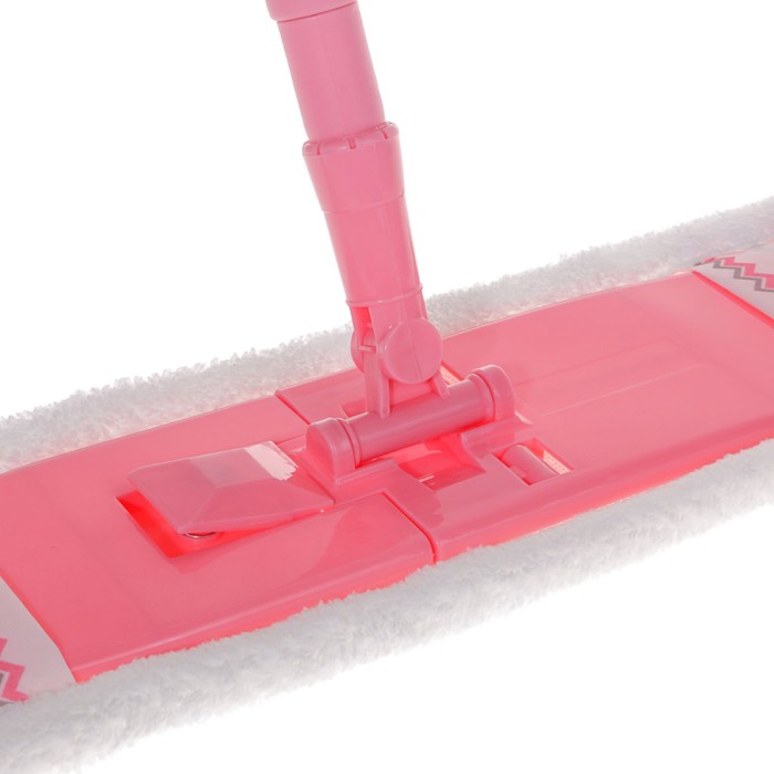 Швабра плоская, телескопическая ручка 75-120 см, насадка из микрофибры "Шеврон"