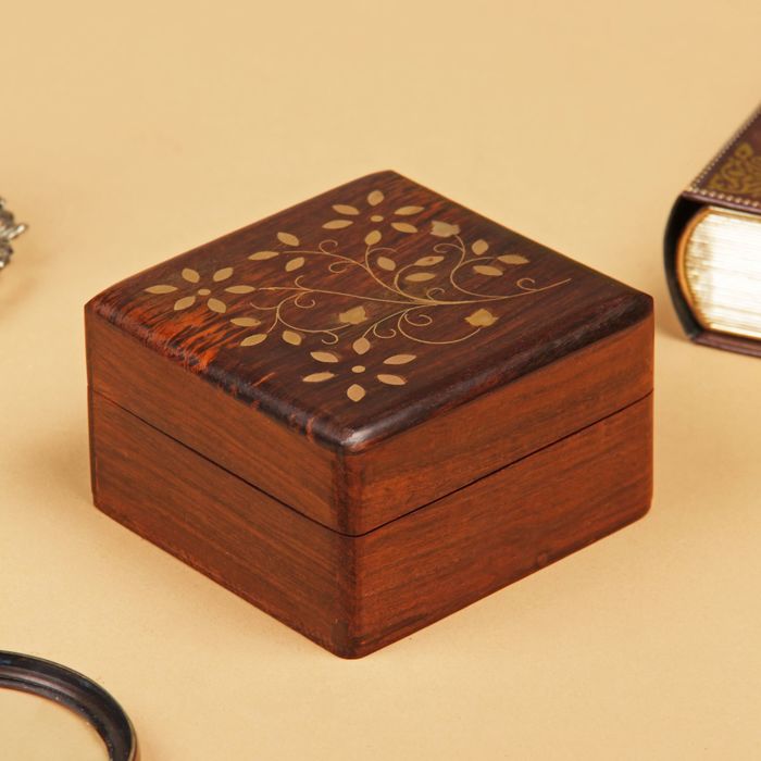 Шкатулка дерево "Соцветие" 10х10х6 см