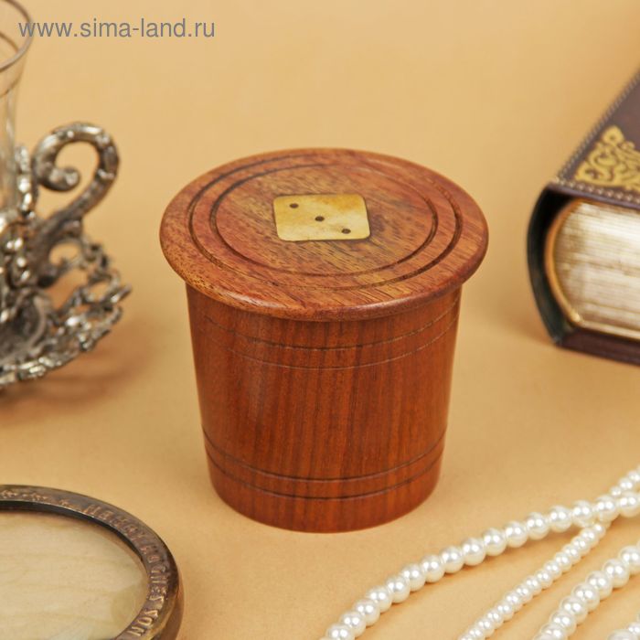 

Стакан "Тройка" дерево (игральные кости 5 шт.) 6,5х7х7 см