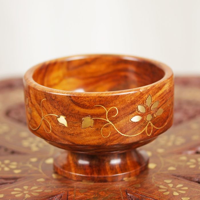 Чаша дерево "Лепестки" 7х9,5х9,5 см