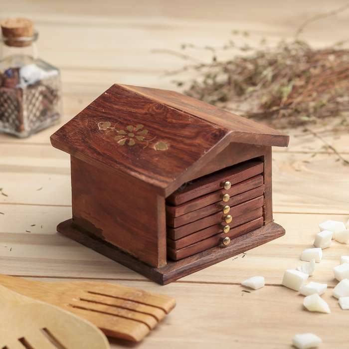 Подставка дерево под горячее "Домик" 8,5х10х10 см