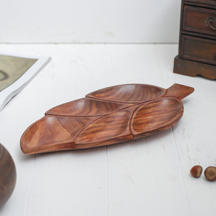 Менажница дерево "Лист" 2,3х32х17 см