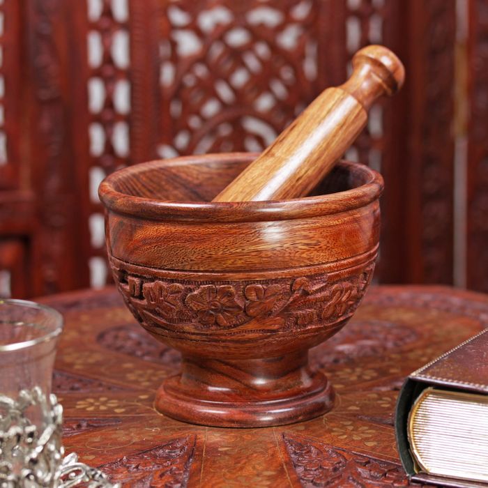 Ступка и пестик дерево "Соцветие" 10х13х13см