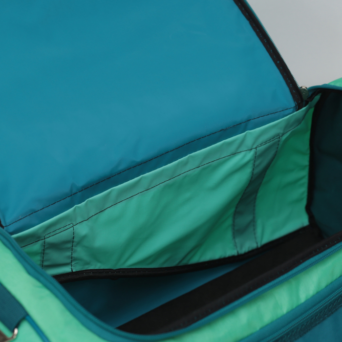 Сумка спортивная на молнии, 1 отдел, 3 наружных кармана, длинный ремень, цвет зелёный