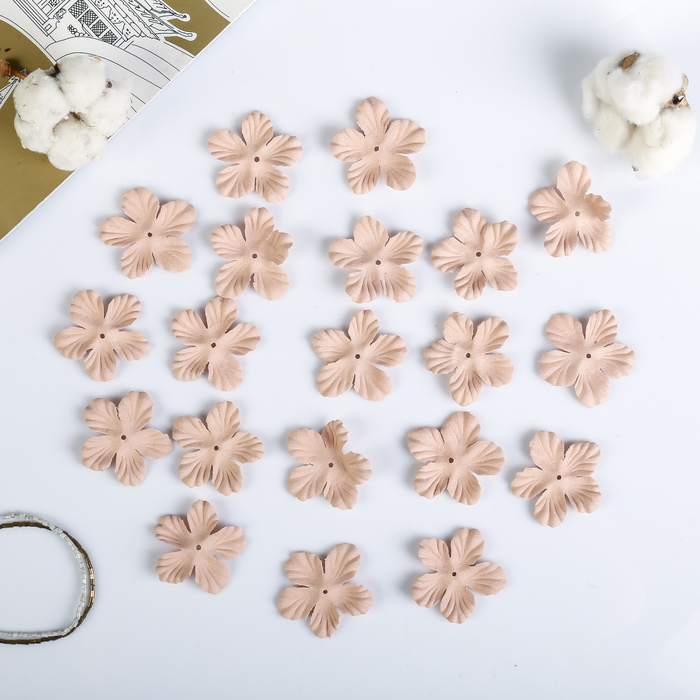 Декор для творчества под замшу "Пятилистник" сливочный (набор 20 шт) 4,5х4,5 см