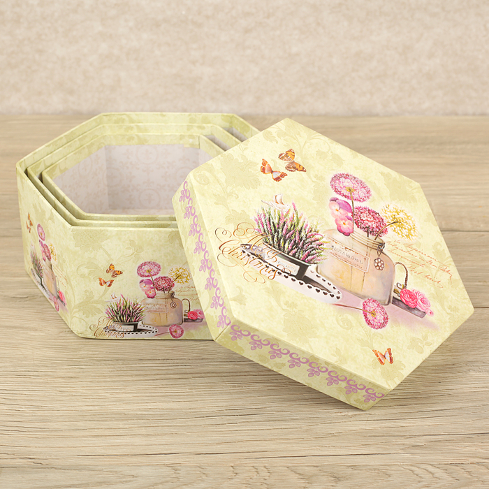 Набор коробок 3в1, 18,5 х 18,5 х 8 - 13,5 х 13,5 х 6,5 см