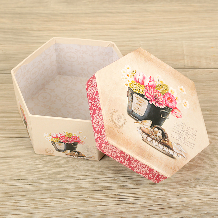 Набор коробок 3в1, 18,5 х 18,5 х 8 - 13,5 х 13,5 х 6,5 см