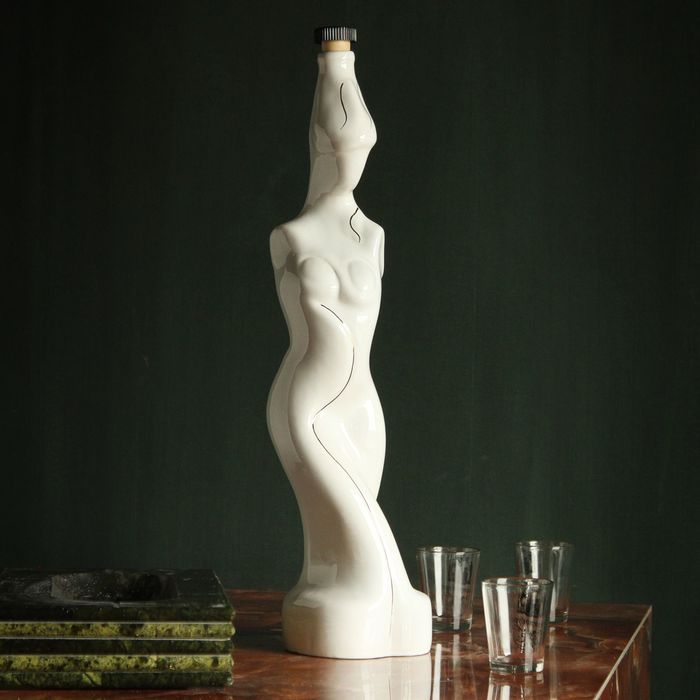 Штоф "Царица Ночи" (белая) с пробкой 0,7 л.