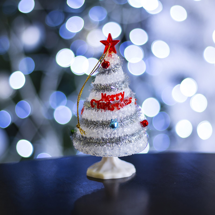 Игрушка световая "Ёлочка" (батарейки в комплекте) 7 х 13 см, 1 LED, RGB, СЕРЕБРО