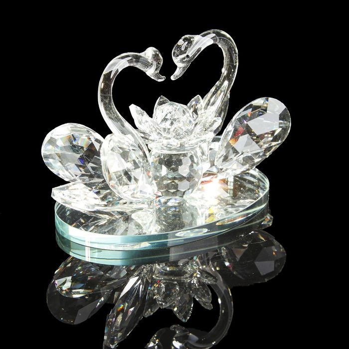 Сувенир стекло "Два лебедя с лотосом в пруду" 8,5х13х9 см