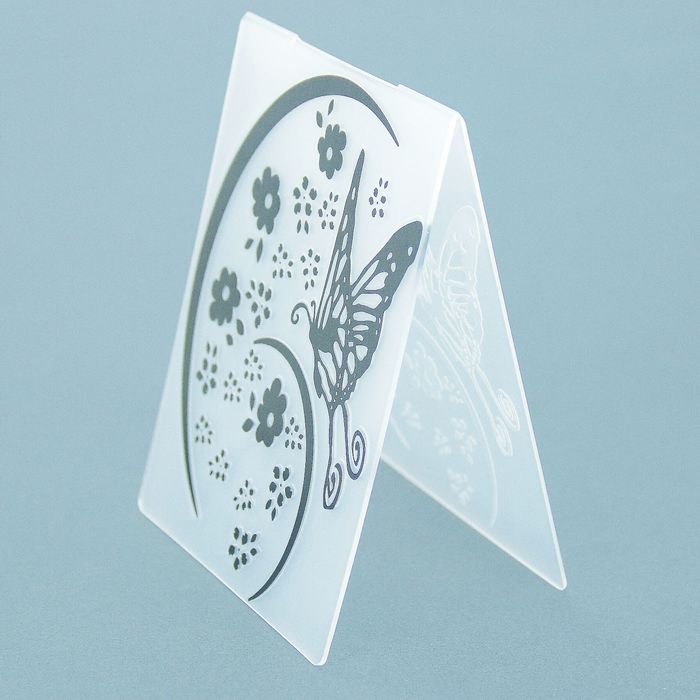 Трафарет для эмбосирования "Порхающая бабочка в цветах"