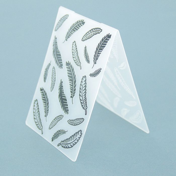 Трафарет для эмбосирования пластик "Пёрышки" 29,5х10,5 см