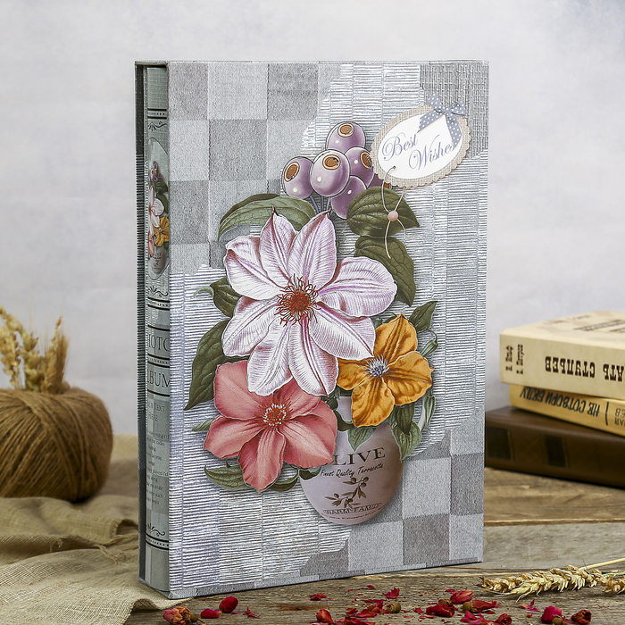 Фотоальбом на 300 фото 10х15 см "Крупные цветы" в коробке МИКС 33,5х23х5,5 см