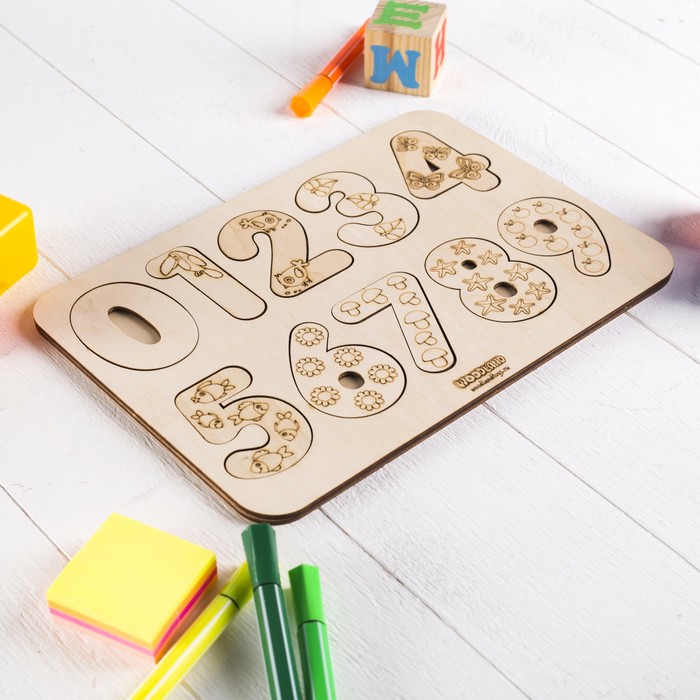 Рамка вкладыш "Изучаем цифры" неокрашенная