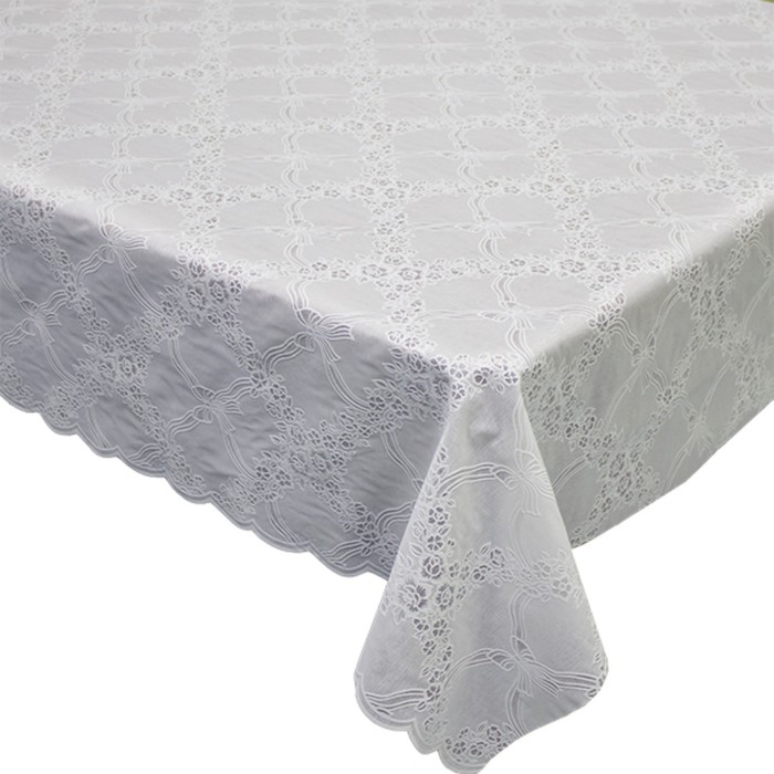 Клеенка столовая "Ажурная", ТВ951, 138 см, рулон 15 п.м., белый