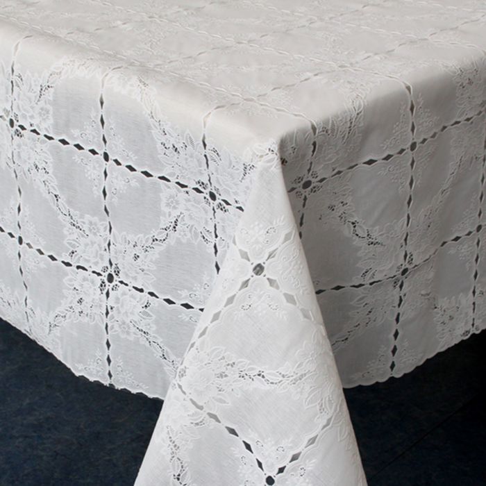 Клеенка столовая "Ажурная", ТВ956, 138 см, рулон 15 п.м., белый
