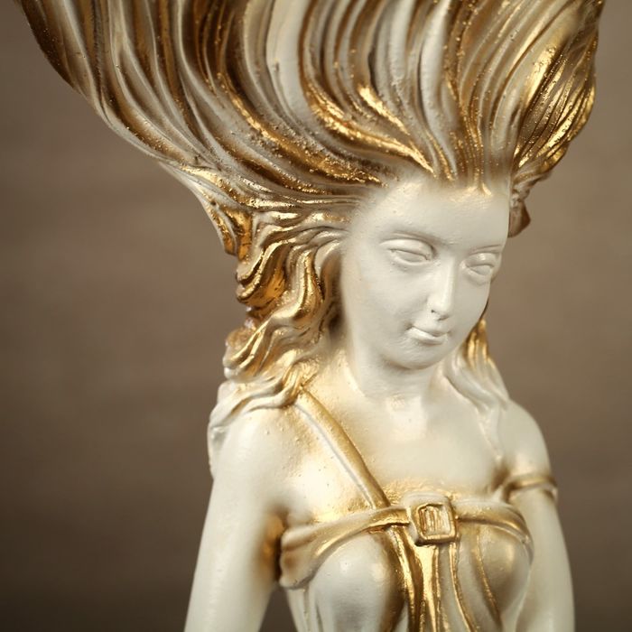 Кашпо "Лира" бело/золотая 70 см