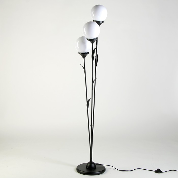 Светильник напольный 8923/3 "Белоснежные шары. Букет" Е27 40W 145х30х20 см