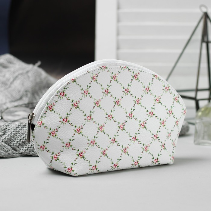 Косметичка простая на молнии, 1 отдел, цвет белый/разноцветный