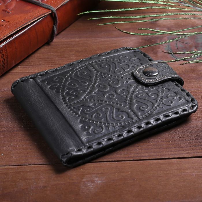 Кошелёк женский, отдел для карт, отдел для монет на клапане, цвет чёрный