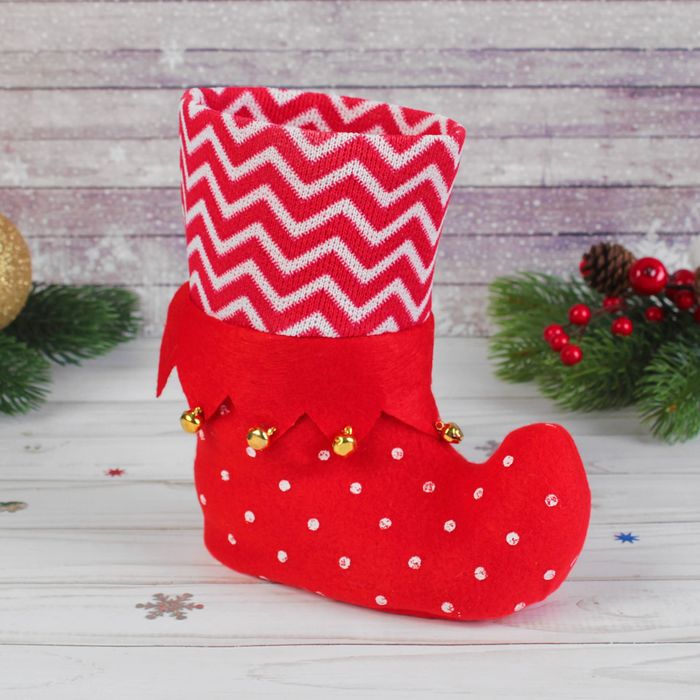 Подарочная упаковка "Сапожок" красный с бубенцами