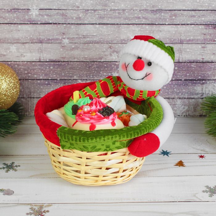Конфетница "Снеговик" с улыбкой