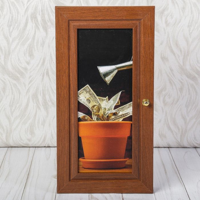 Ключница  "Забота об урожае" орех 16х31 см