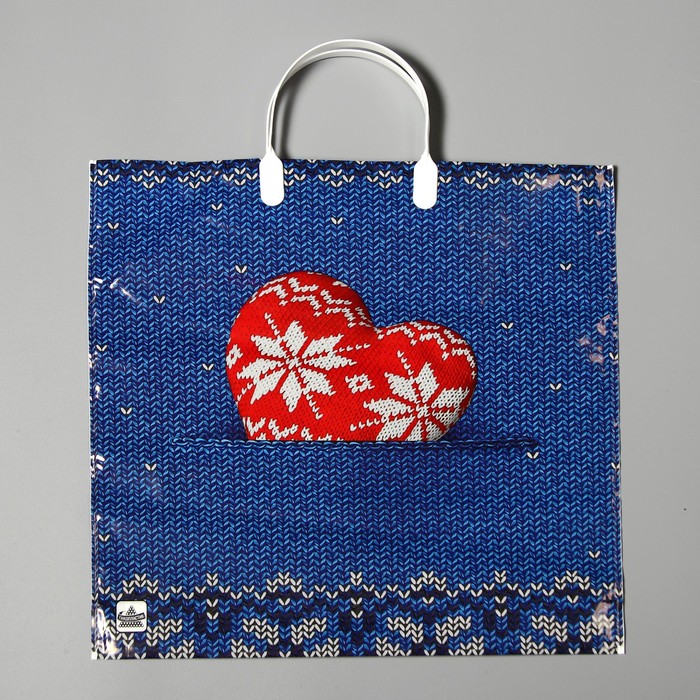 Пакет "Теплое сердце", полиэтиленовый с пластиковой ручкой, 35х36 см, 85 мкм