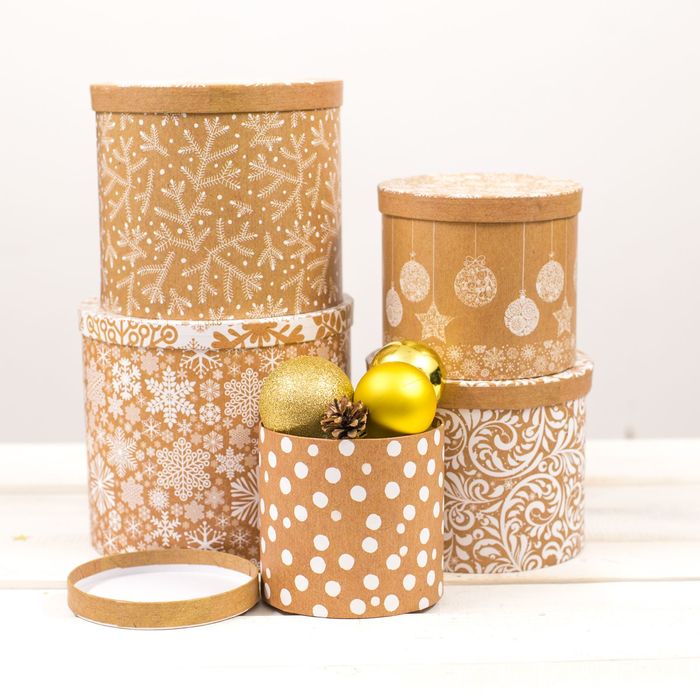 Набор коробок 5 в 1 круг "Подарки под елкой" (14 х14/16 х 16/18 х18/20 х20/ 22 х 22)