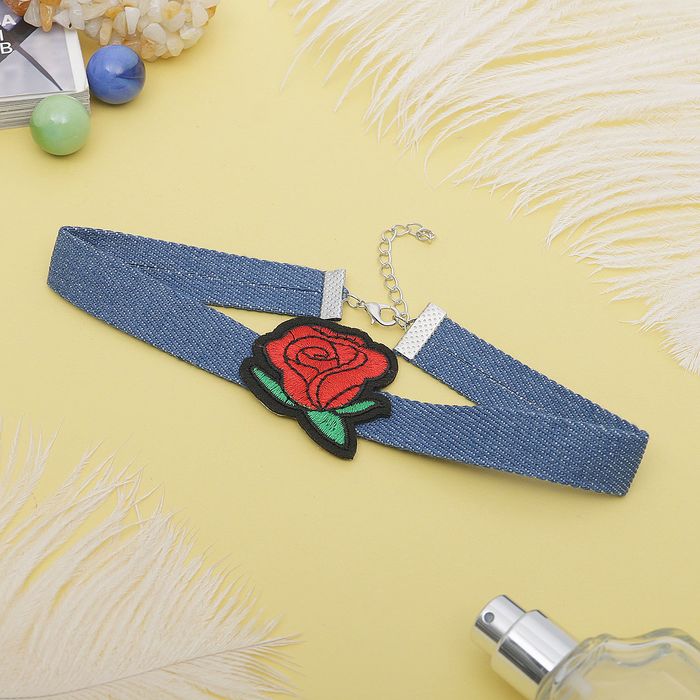 Чокер "Роуз" джинс, бутон, цвет красно-зелёный в синем