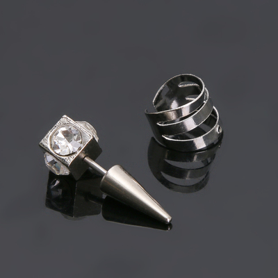 Пирсинг в ухо "Шип и кольцо", цвет белый в серебре, фас 12 пар