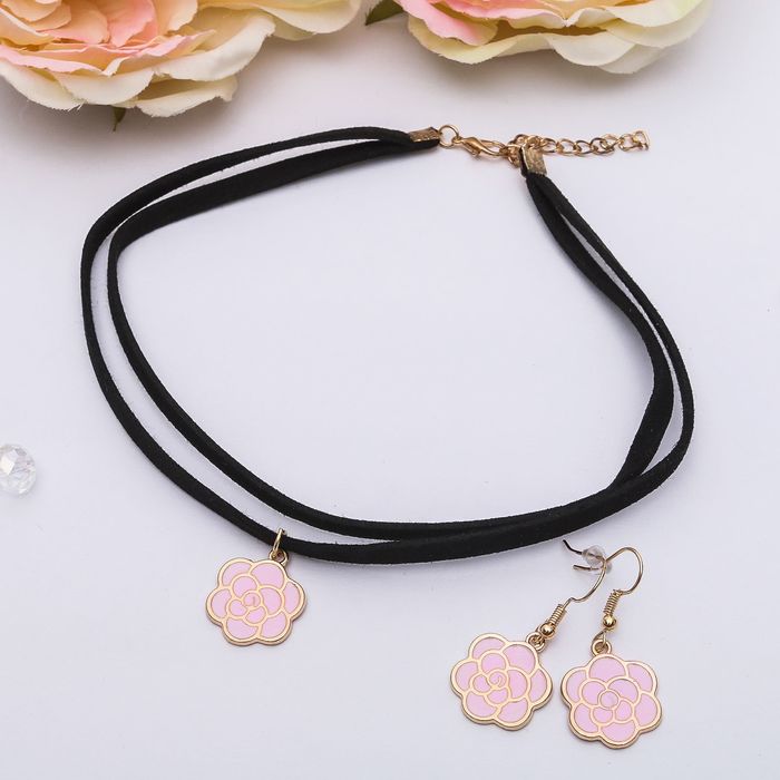 Набор 2 предмета: серьги, чокер "Беатрис" цветок роза, цвет розовый в золоте