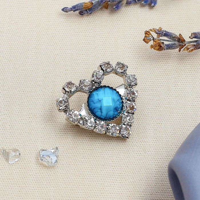 Брошь "Ассорти" сердечки, цвет МИКС в серебре