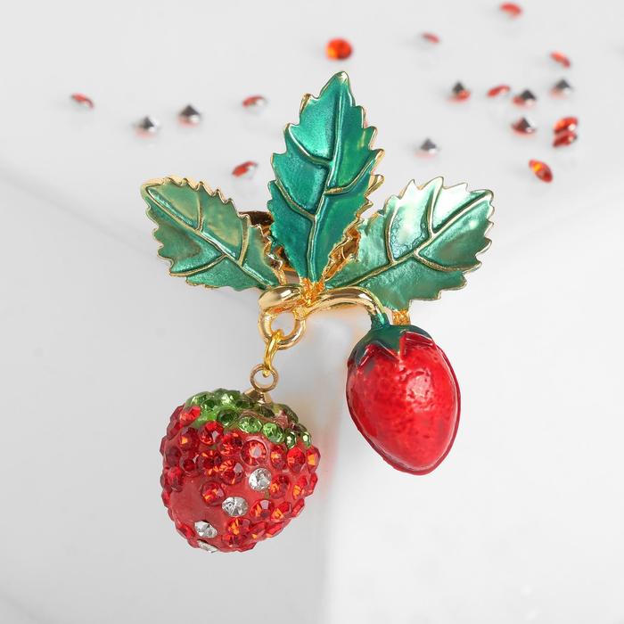 Брошь "Земляника" на веточке, цвет красно-зеленый в золоте