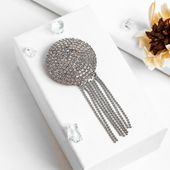 Брошь "Круг" с подвесками, цвет белый в серебре