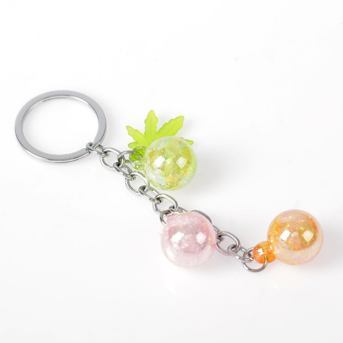 Брелок пластик висюльки "Три блестящих шарика и листик" МИКС 10 см