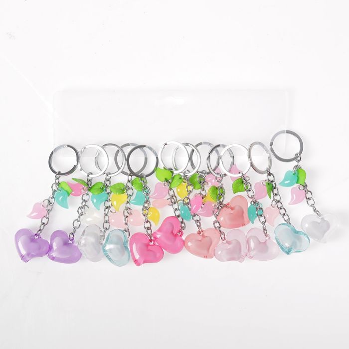 Брелок пластик висюльки "Сердце в сердце" 8,5 см