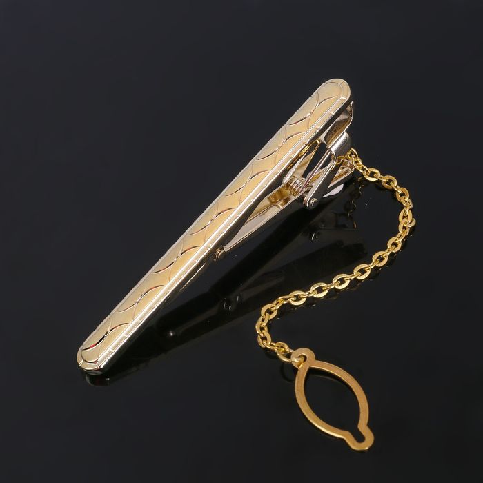 Зажим для галстука стальной "Классический" чешуя, цвет золотой